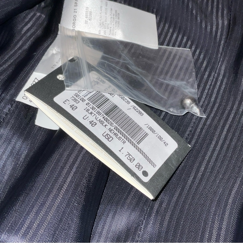 GIORGIO ARMANI BLUE / GRAY COLOR BLAZER. - Picture 8 of 9
